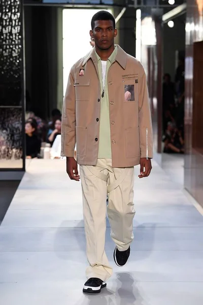 Look 111